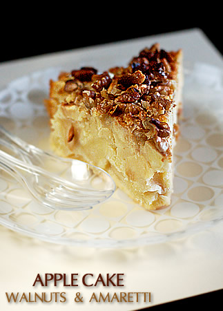 Apple cake, nuts and amaretti