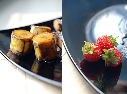Grilled bananas and strawberries