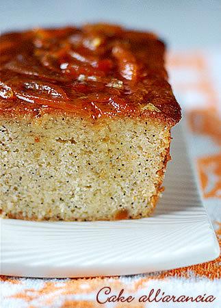 Cake di marmellata di arance amare e semi di papavero blu