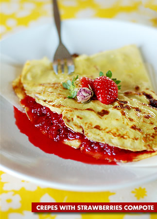 Crepes with strawberries compote