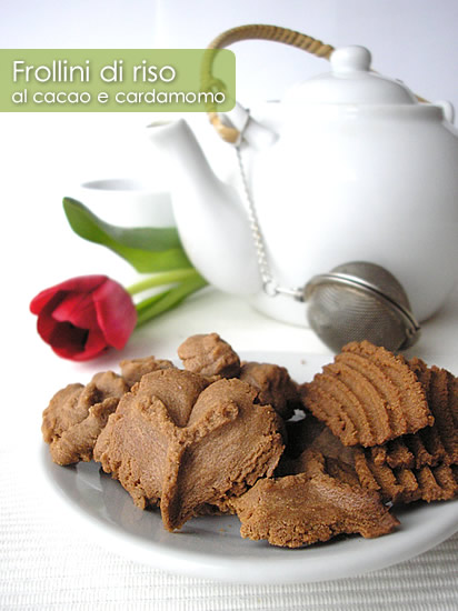 Frollini di riso al cacao e cardamomo
