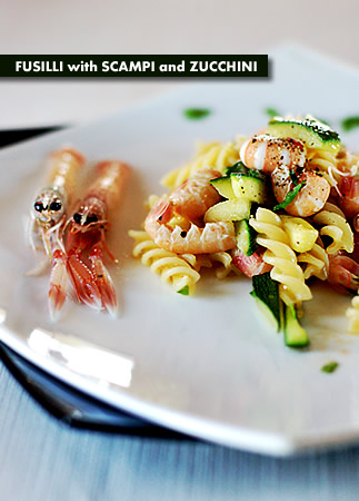 Fusilli with scampi and zucchini