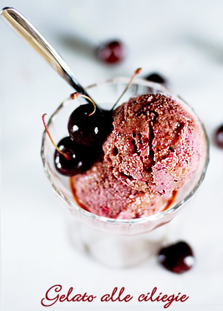 Gelato alle ciliegie
