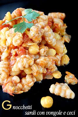 Gnocchetti sardi, ceci e vongole