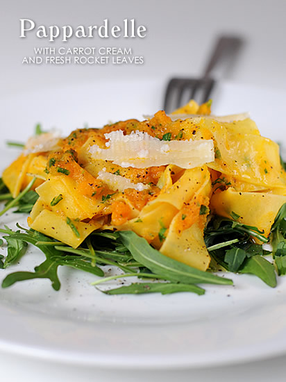 Pappardelle with carrot cream and fresh rocket leaves