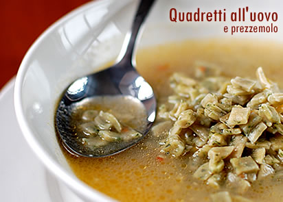 Quadretti all'uovo e prezzemolo